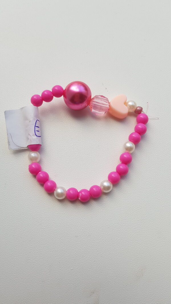 Roze parel armband.