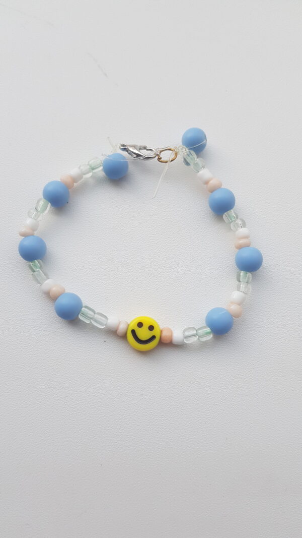 Smiley armbandje.